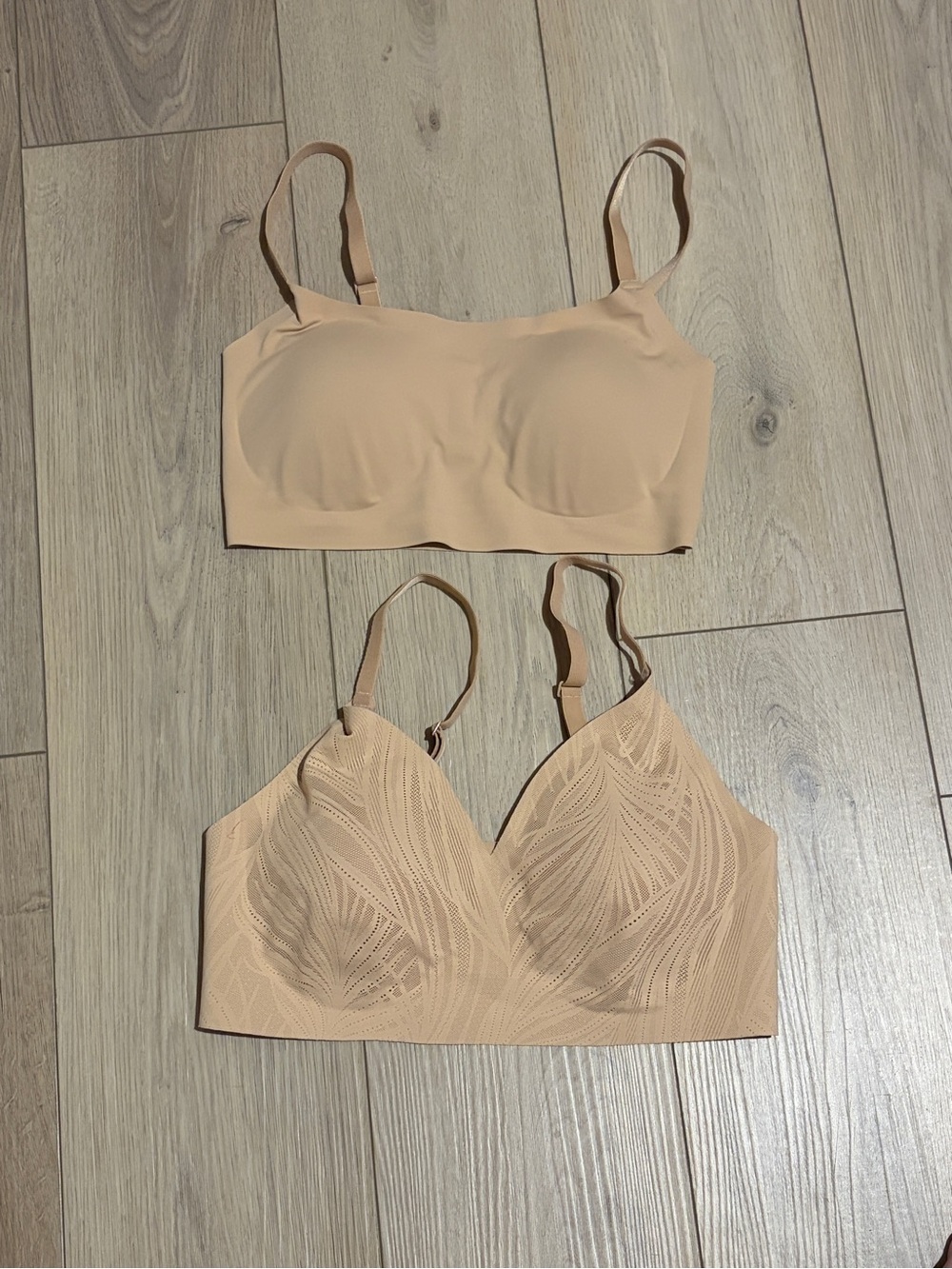 Set of Two True & Co. True Everybody Nude Scoopneck V Neck  Seamless Bralettes
